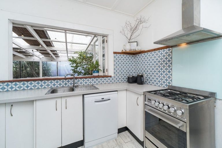 Photo of property in 45 Miro Street, Takaro, Palmerston North, 4410