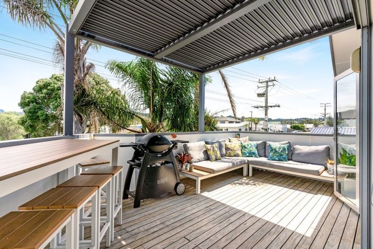 Photo of property in 306 Ocean Road, Whangamata, 3620