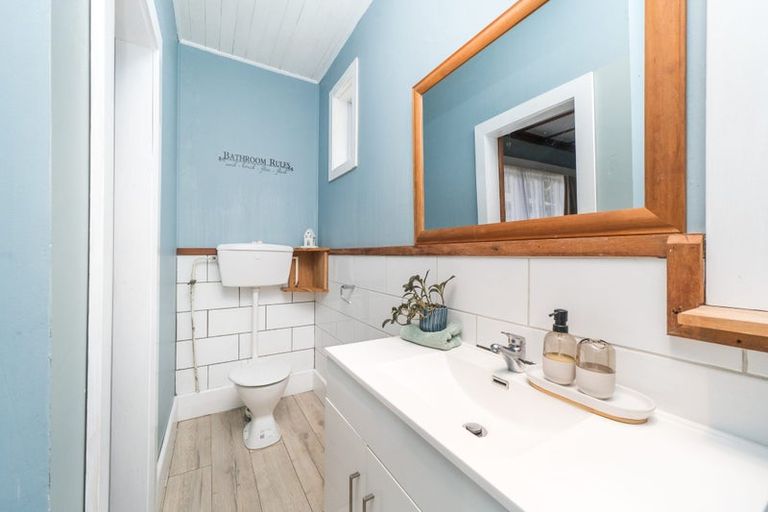 Photo of property in 45 Miro Street, Takaro, Palmerston North, 4410
