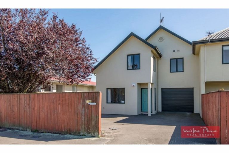 Photo of property in 12 Burdale Street, Riccarton, Christchurch, 8011