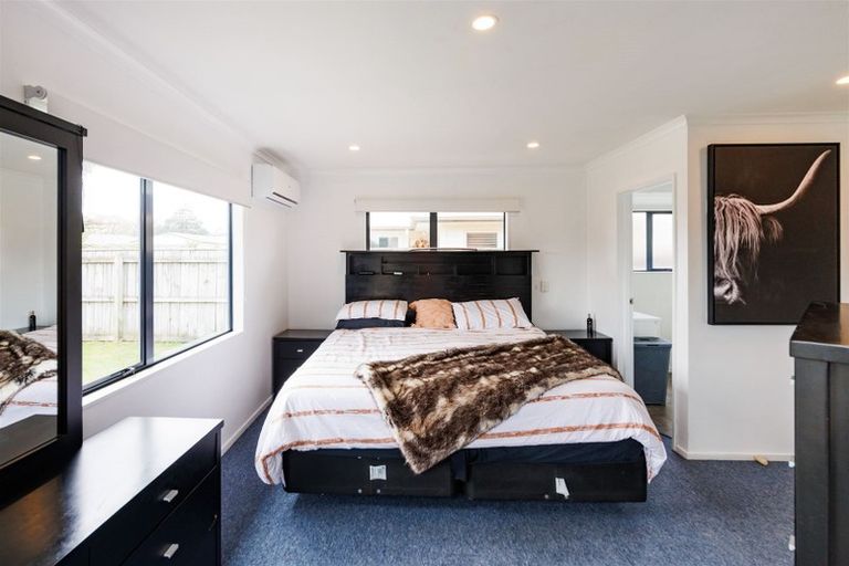 Photo of property in 35 Sherwill Street, Feilding, 4702