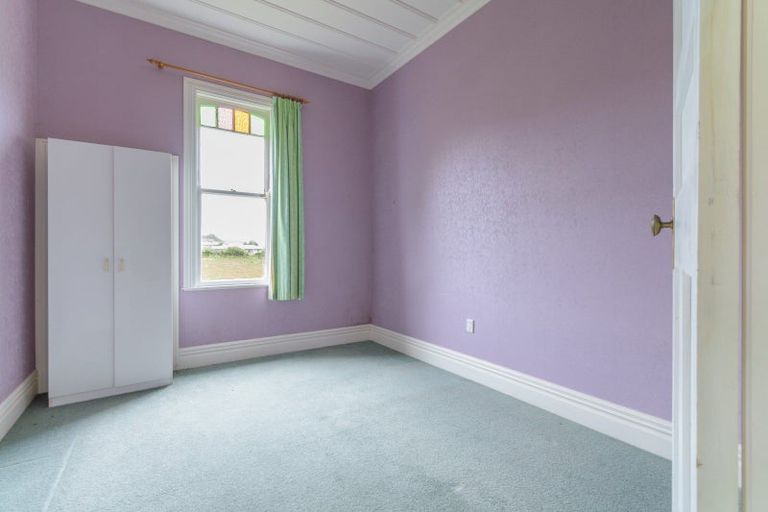 Photo of property in 100 Halcombe Road, Feilding, 4775