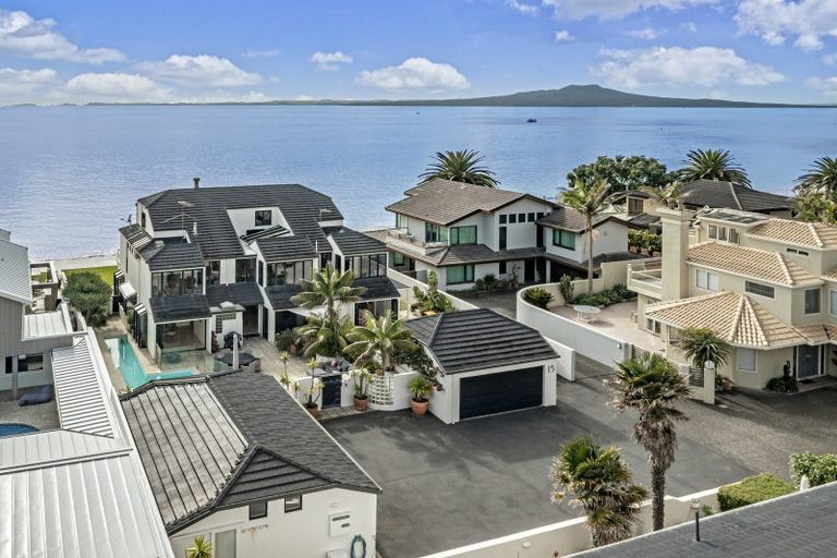 Photo of property in 2/15 Craig Road, Milford, Auckland, 0620