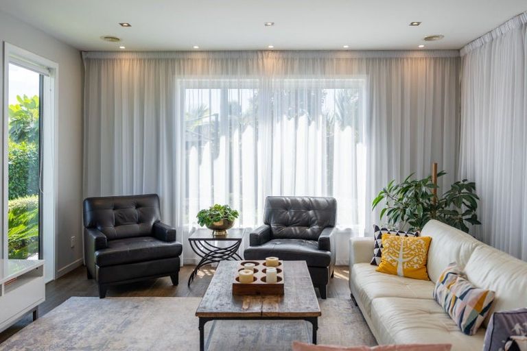 Photo of property in 8 Petrel Close, Paraparaumu Beach, Paraparaumu, 5032