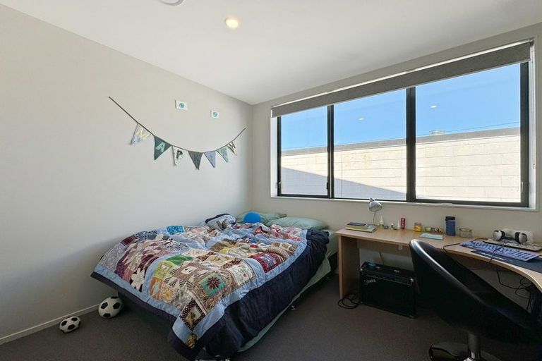 Photo of property in Aniva Terrace, 12 Arney Street, Newtown, Wellington, 6021