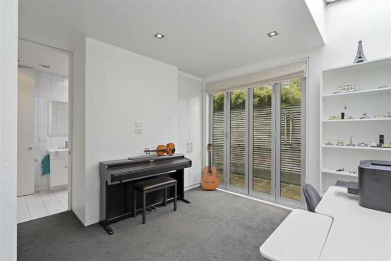 Photo of property in 58 Clare Road, St Albans, Christchurch, 8014