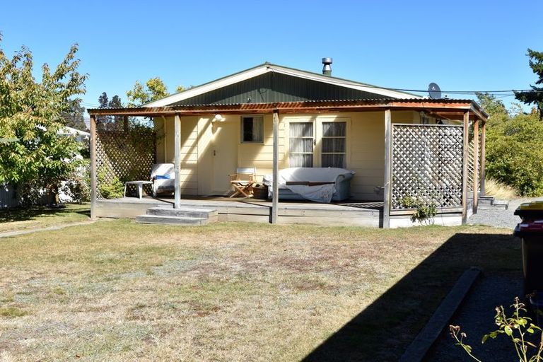 Photo of property in 11 Ruataniwha Road, Twizel, 7901