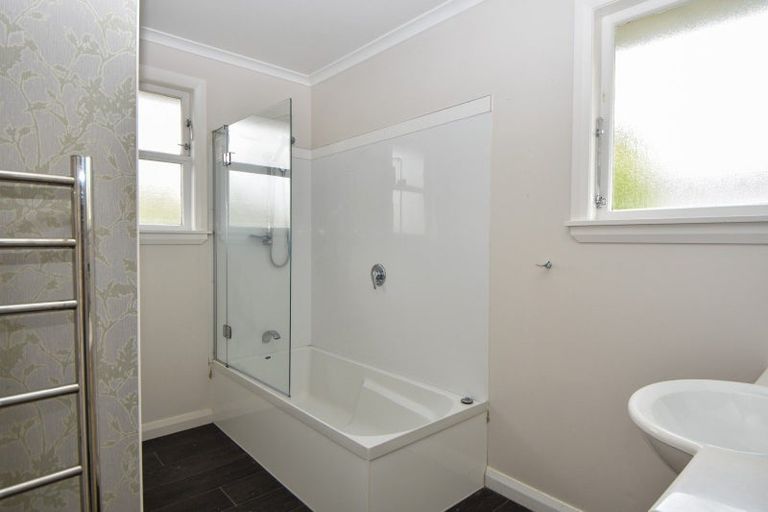 Photo of property in 22 Humphries Street, Greytown, 5712