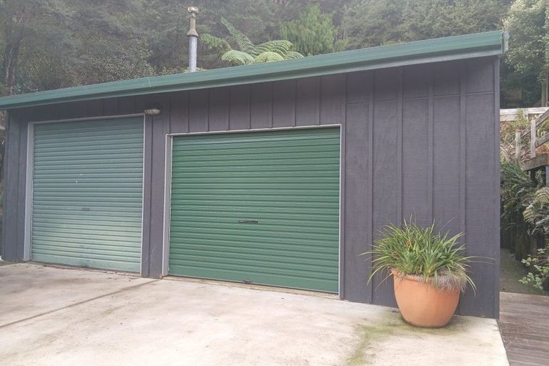 Photo of property in 6 Pohutukawa Grove, Whitianga, 3510