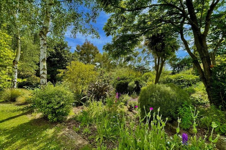 Photo of property in 669 Whitstone-five Forks Road, Five Forks, Oamaru, 9492