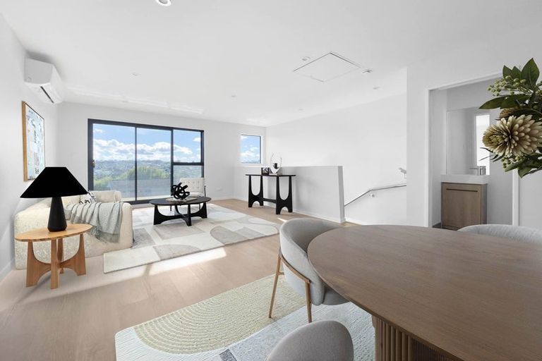 Photo of property in 35 Cedar Heights Avenue, Massey, Auckland, 0614