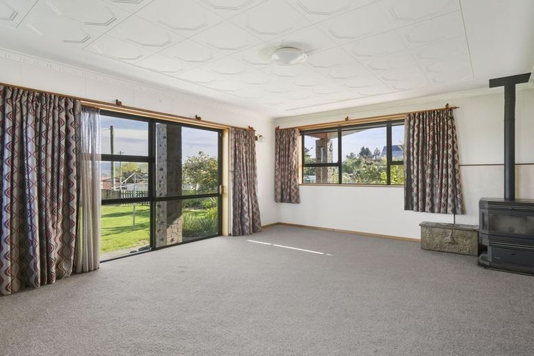 Photo of property in 11 Greenhithe Street, Waihola, Milton, 9073