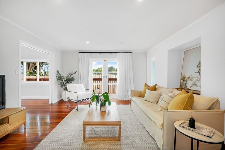 Photo of property in 36a Hereford Street, Te Atatu Peninsula, Auckland, 0610