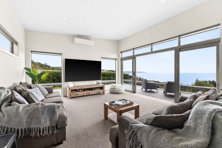 Photo of property in 15 Lightning Ridge View, Waimarama, 4294