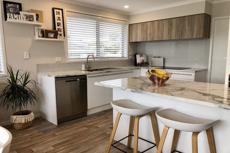 Photo of property in 9a Joyce Street, Pahurehure, Papakura, 2113