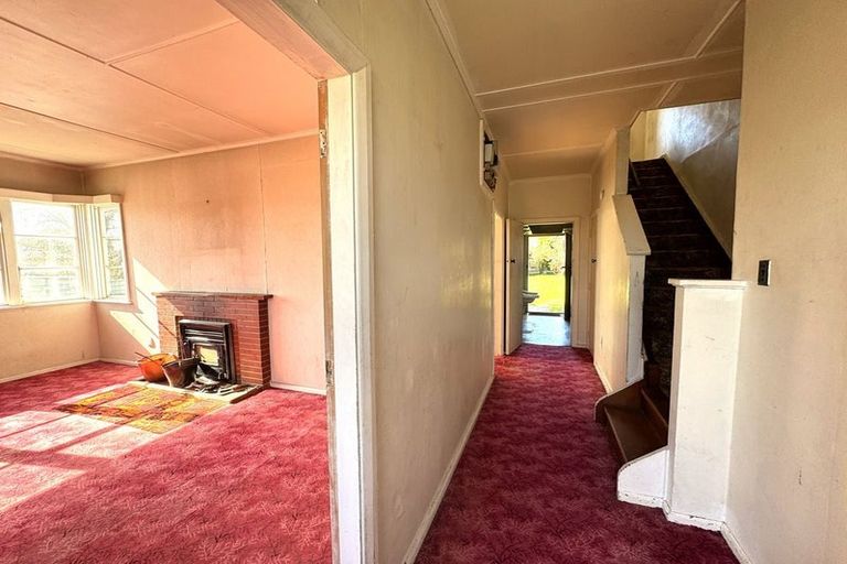 Photo of property in 1 Market Street, Kaitangata, 9210