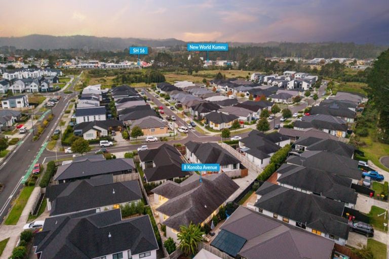 Photo of property in 8 Konoba Avenue, Kumeu, 0810