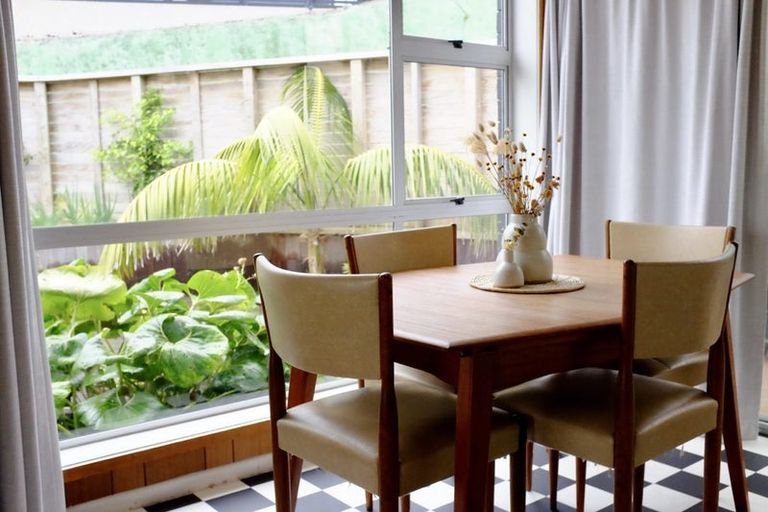 Photo of property in 3 Findlay Street, Moturoa, New Plymouth, 4310