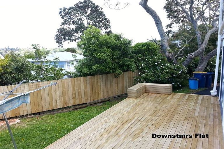Photo of property in 2/223 Eskdale Road, Birkenhead, Auckland, 0626
