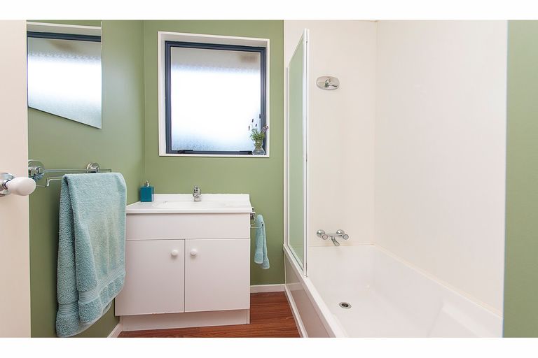 Photo of property in 4 Jenny Lane, Waiuku, 2123