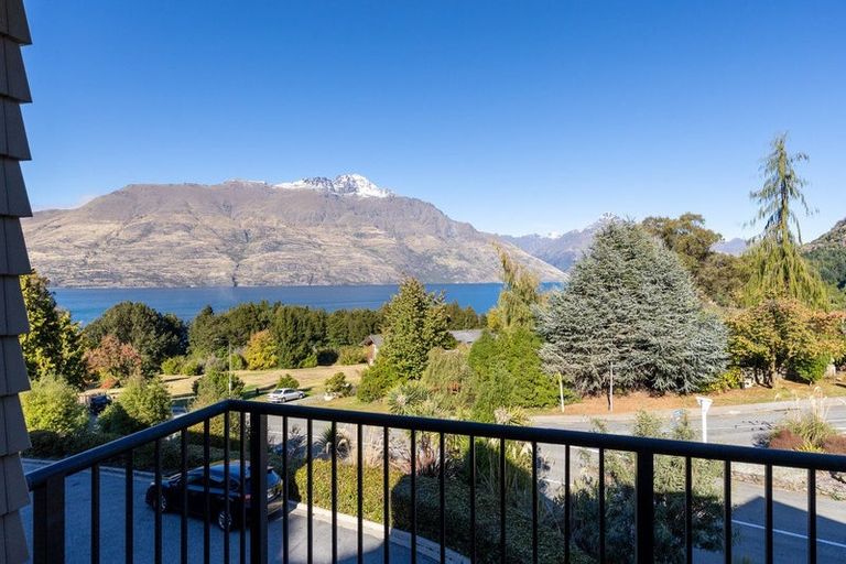 Photo of property in Arno Apartment, 10/8 Mckerrow Place, Sunshine Bay, Queenstown, 9300