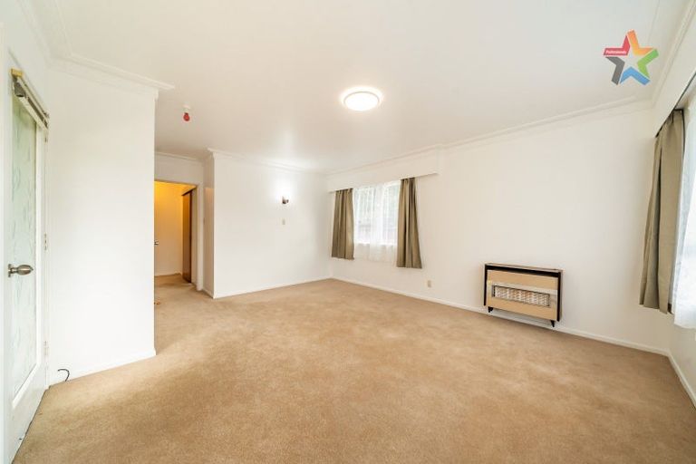 Photo of property in 244 Waiwhetu Road, Waterloo, Lower Hutt, 5011