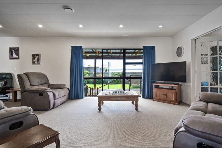 Photo of property in 25 Watson Road, Karamu, Hastings, 4172