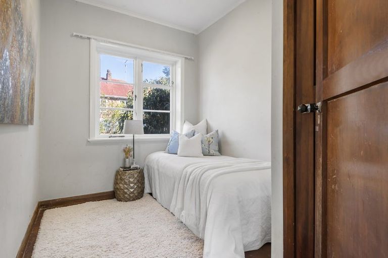 Photo of property in 9f Kerr Street, Devonport, Auckland, 0624