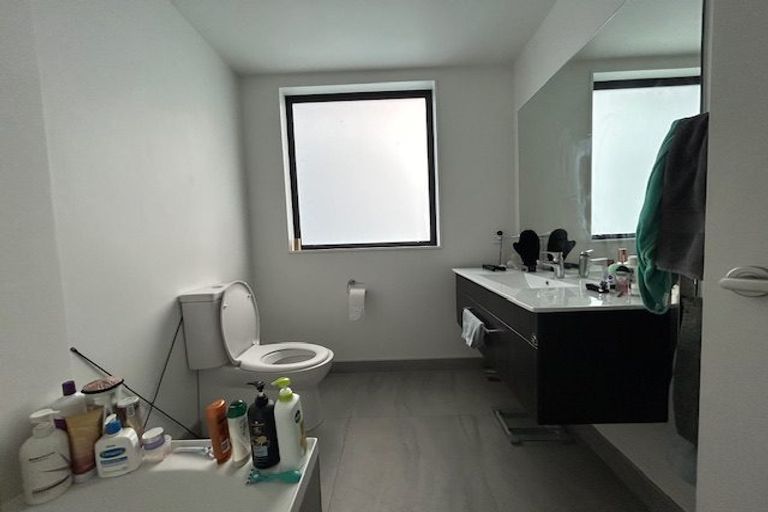 Photo of property in 41 Rua Kai Way, Brooklyn, Wellington, 6021