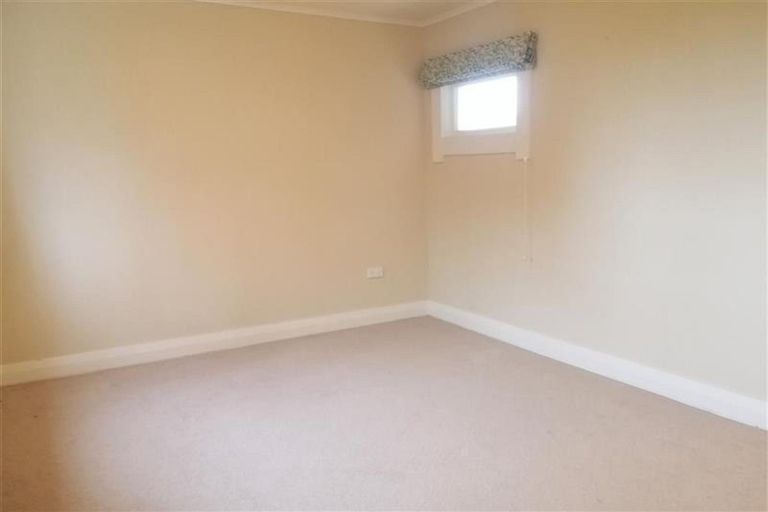 Photo of property in 35 Victoria Street, Hawera, 4610