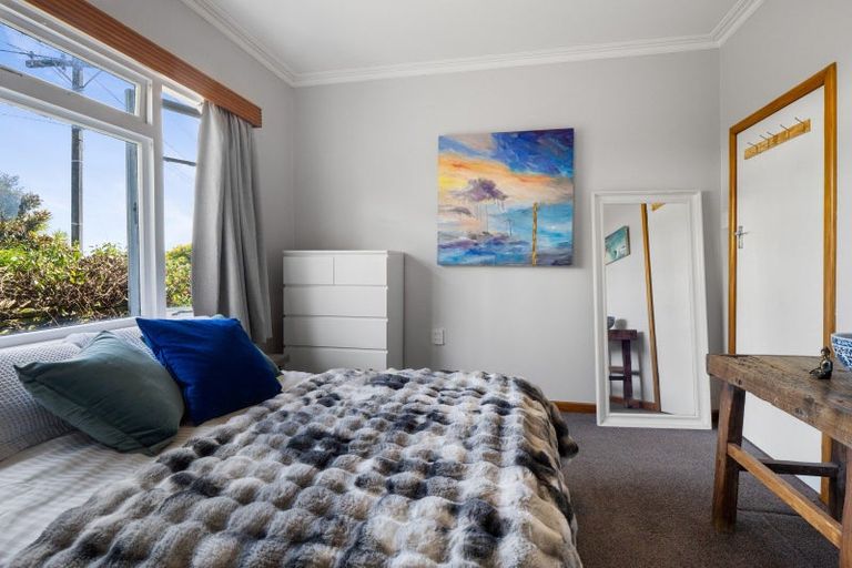 Photo of property in 14 Rimu Street, Strandon, New Plymouth, 4312