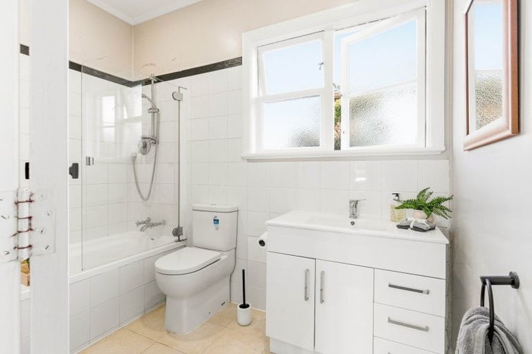 Photo of property in 34 Marewa Street, Kew, Dunedin, 9012