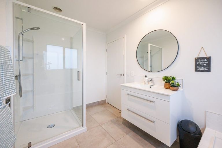 Photo of property in 18 Robbie Lane, Ashhurst, Palmerston North, 4470