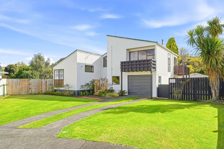 Photo of property in 8 Ash Place, Aramoho, Whanganui, 4500