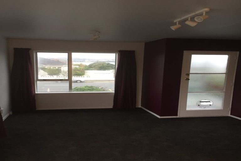 Photo of property in 218u2 Onepu Road, Lyall Bay, Wellington, 6022
