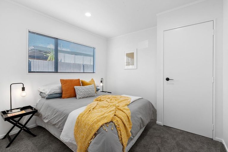 Photo of property in 122a Lynwood Road, New Lynn, Auckland, 0600