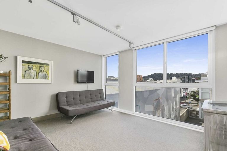 Photo of property in Canvas Apartments, 18/307u Willis Street, Te Aro, Wellington, 6011