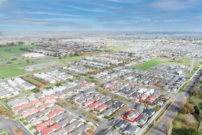 Photo of property in 53 Tarapiroe Avenue, Takanini, 2112