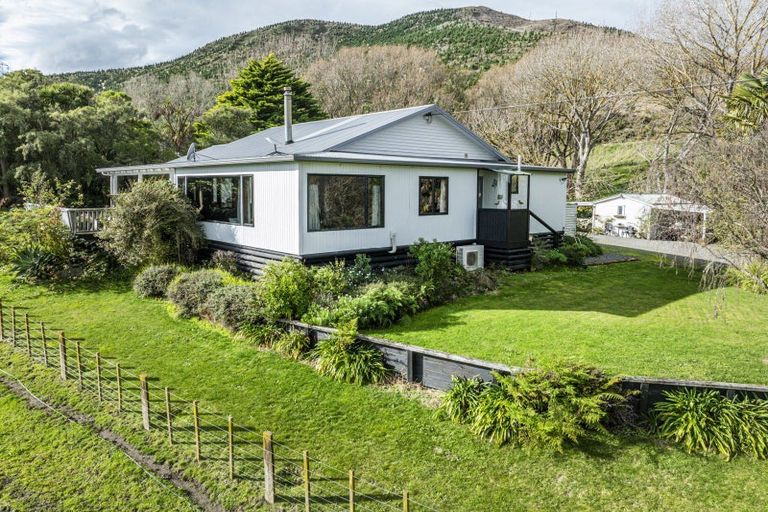 Photo of property in 122 Waipunga Road, Eskdale, Napier, 4181
