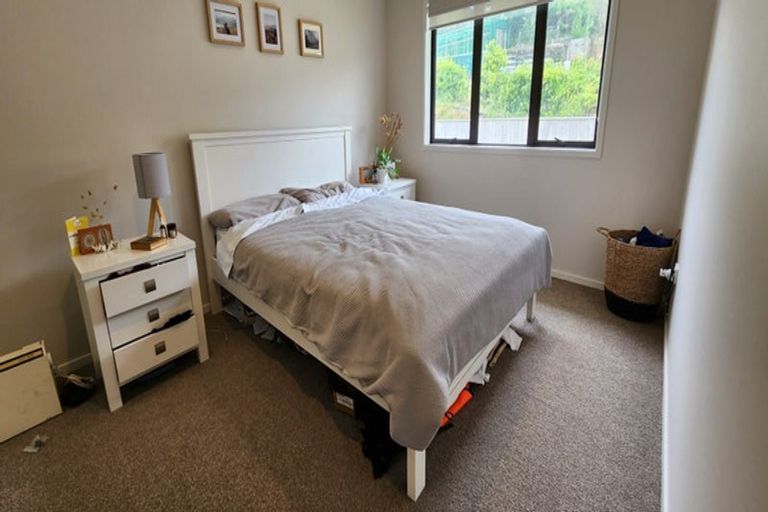 Photo of property in 5 Totarahoe Lane, Whalers Gate, New Plymouth, 4310