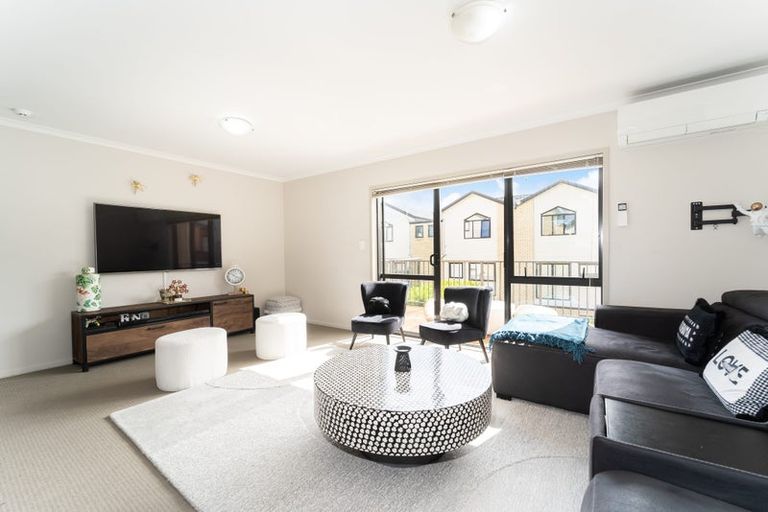 Photo of property in St Claire Village, 35/172 Mcleod Road, Te Atatu South, Auckland, 0610