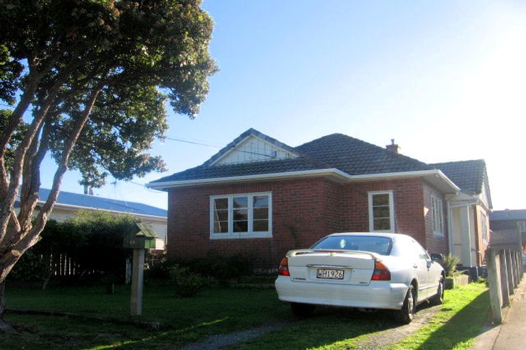 Photo of property in 1/49 Trafalgar Street, Waterloo, Lower Hutt, 5011