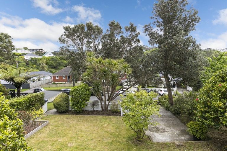 Photo of property in 30 Raumati Terrace, Khandallah, Wellington, 6035