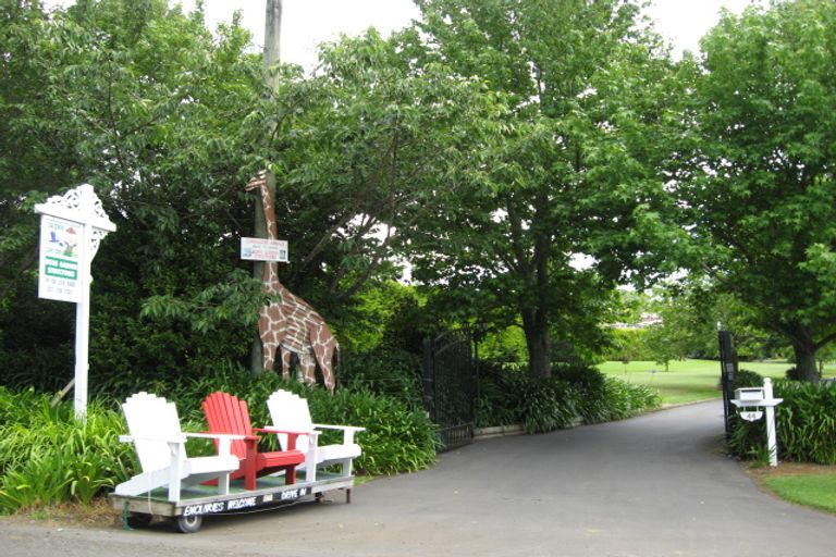 Photo of property in 44 Tuakau Road, Pukekohe, 2120