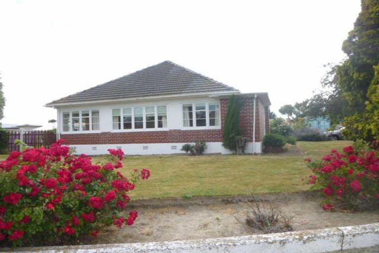 Photo of property in 2 Kawaka Street, Riccarton, Christchurch, 8041