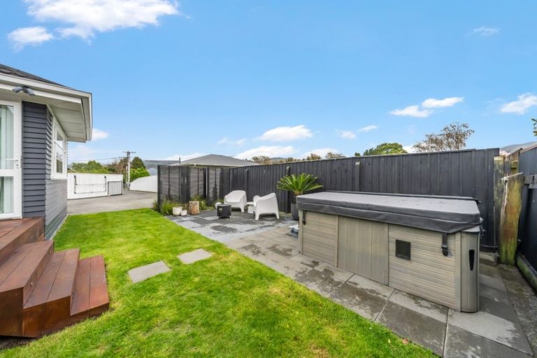 Photo of property in 4a Golders Road, Elderslea, Upper Hutt, 5018