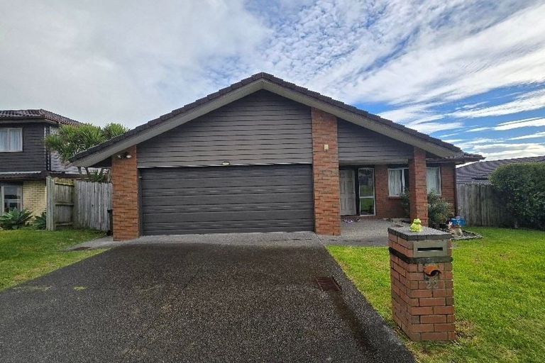 Photo of property in 22 Seamount Drive, Red Beach, 0932
