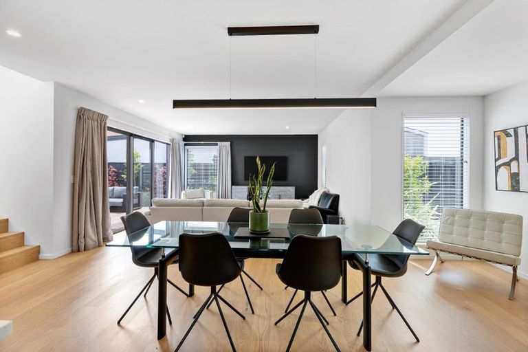 Photo of property in 1/177 Edgeware Road, Edgeware, Christchurch, 8013