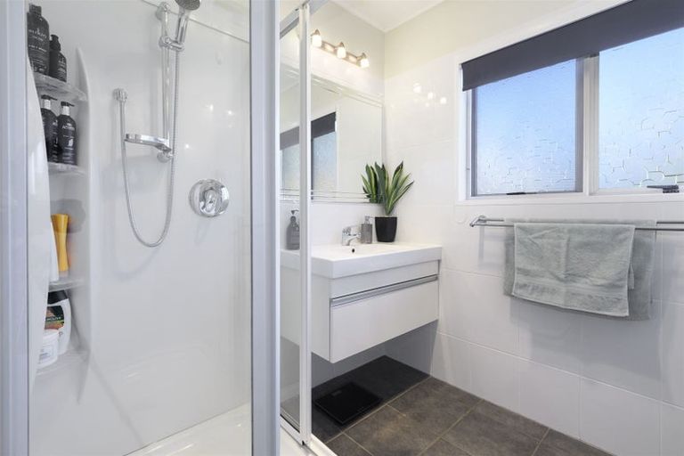 Photo of property in 27 Roys Road, Parkvale, Tauranga, 3112
