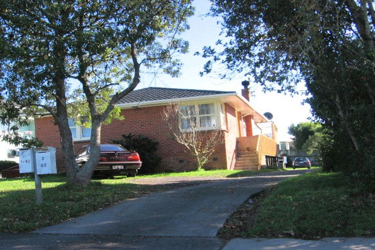 Photo of property in 2/82 Roberts Road, Te Atatu South, Auckland, 0610